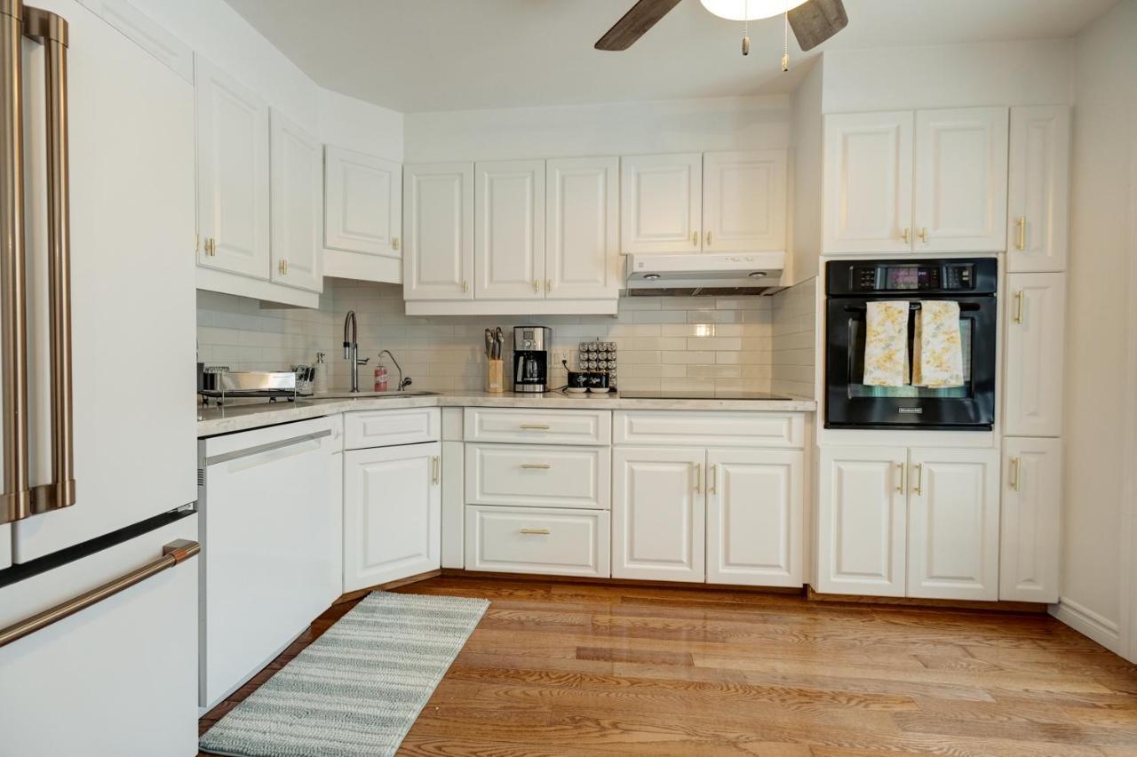 Wasaga Beach Cottage ภายนอก รูปภาพ