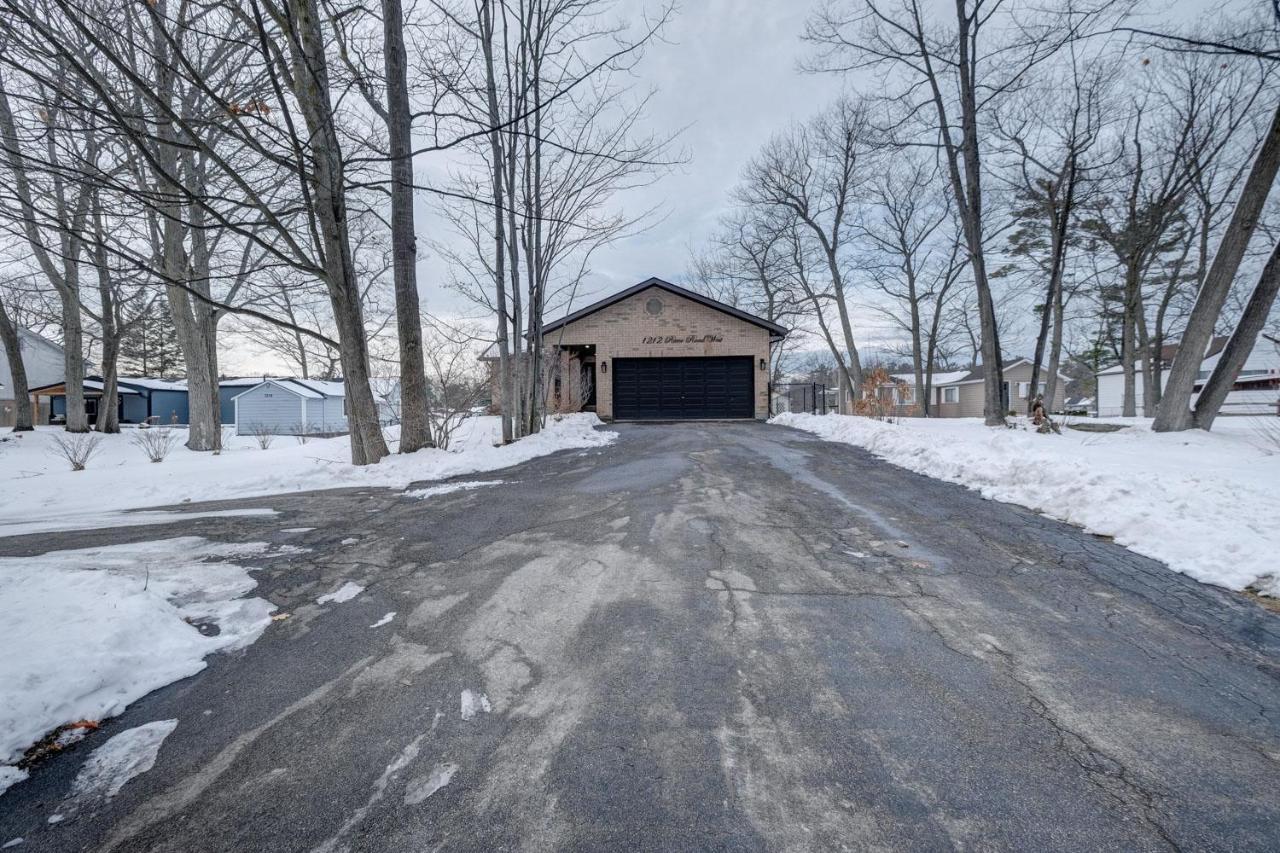 Wasaga Beach Cottage ภายนอก รูปภาพ