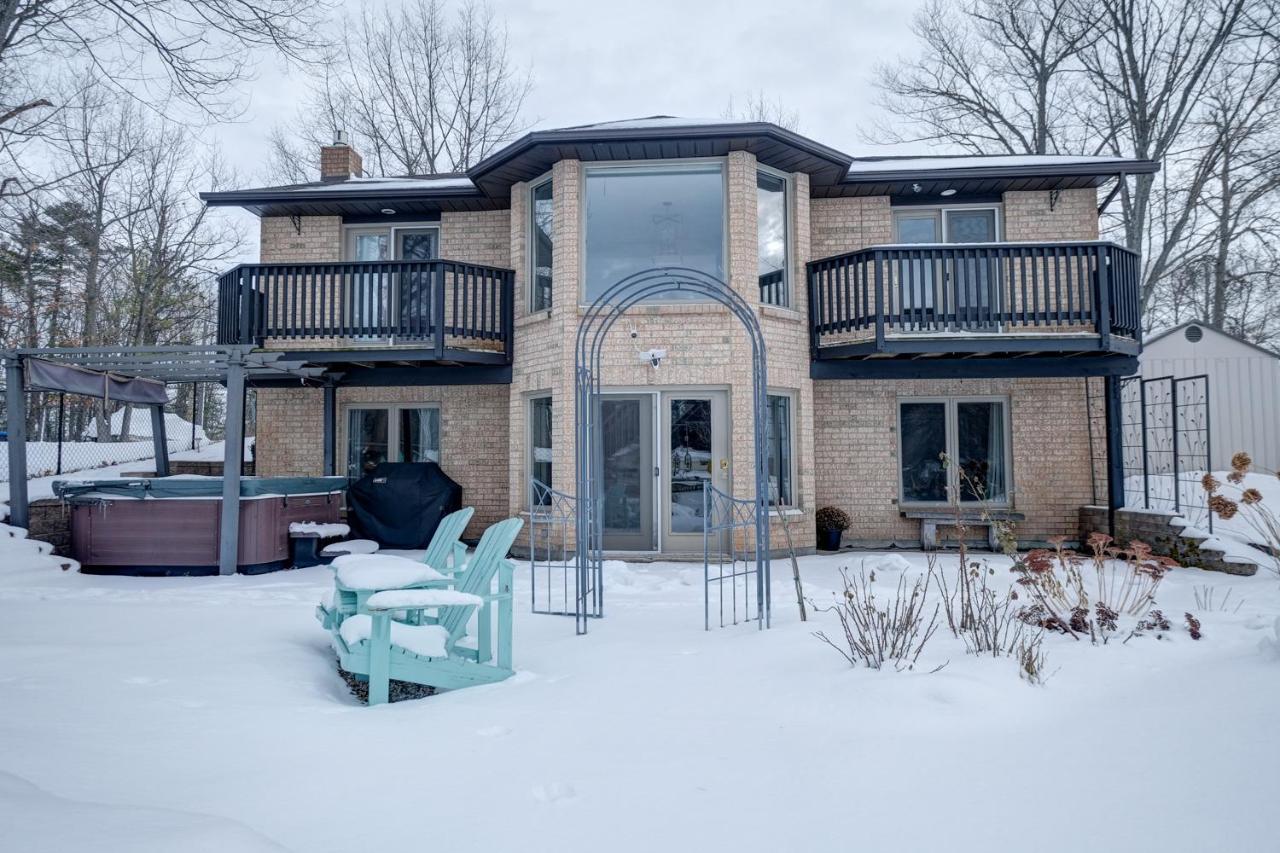 Wasaga Beach Cottage ภายนอก รูปภาพ