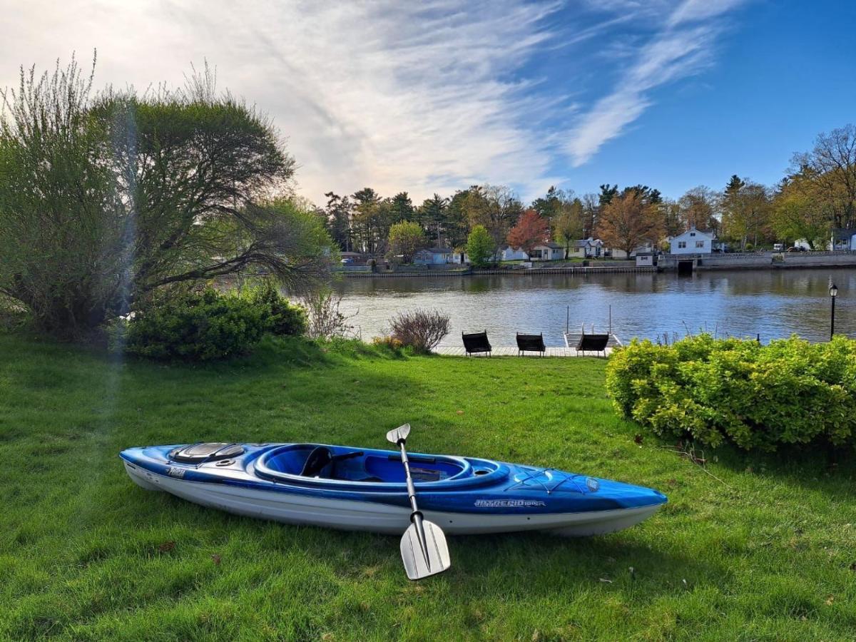 Wasaga Beach Cottage ภายนอก รูปภาพ